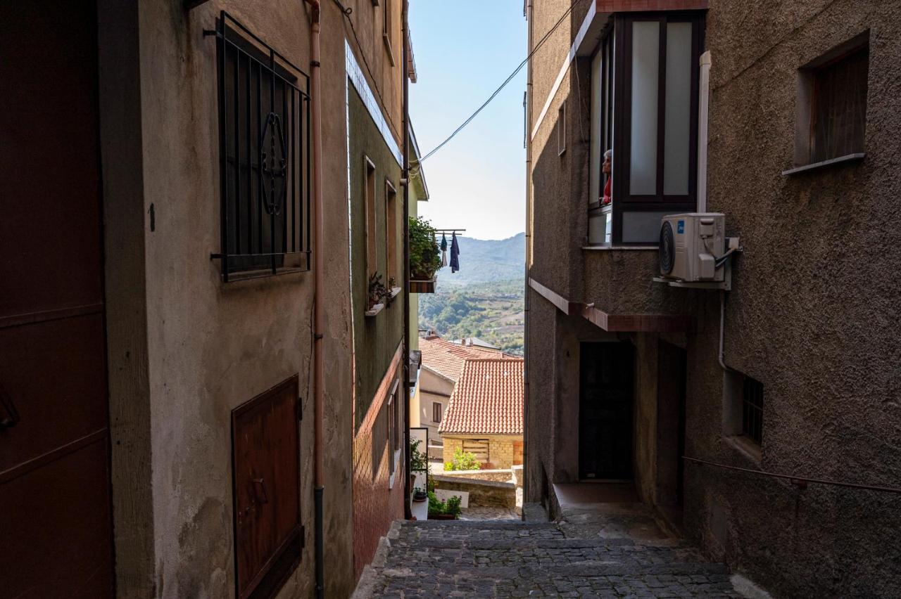 Piazza Laurino Apartments Basic Excursions Alto Cilento Pellegrinaggio Giubilare Exterior photo