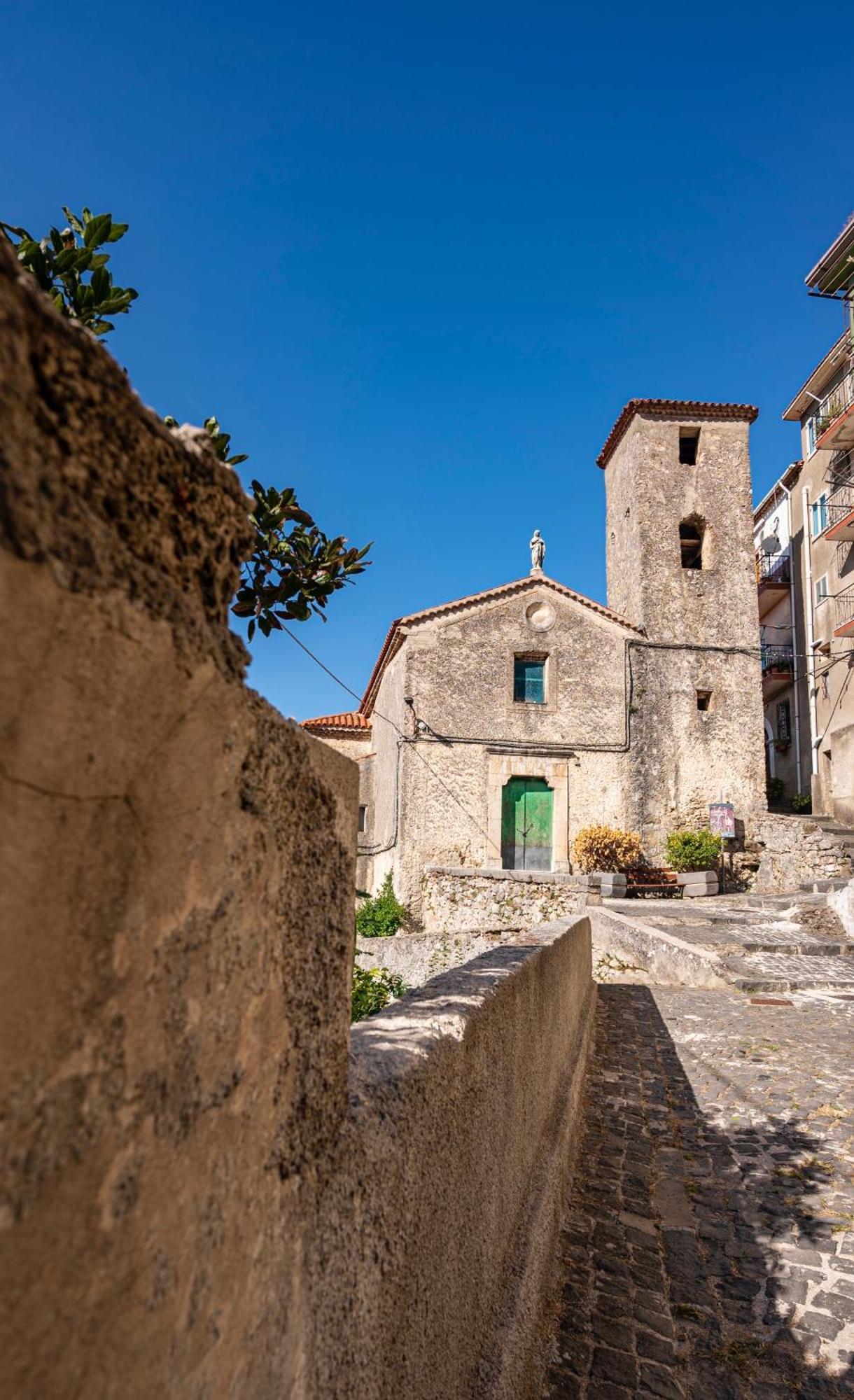 Piazza Laurino Apartments Basic Excursions Alto Cilento Pellegrinaggio Giubilare Exterior photo